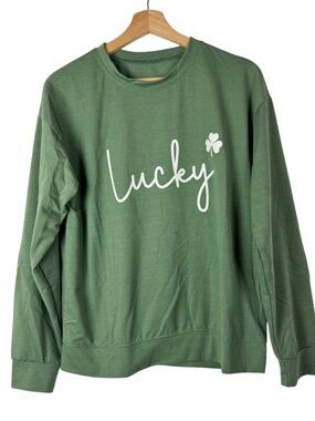 Boutique Lucky Clover Green Crewneck Long Sleeve T-Shirt S